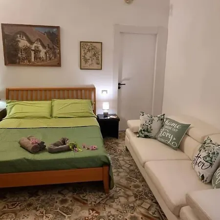 Karalis Apartment2garden *